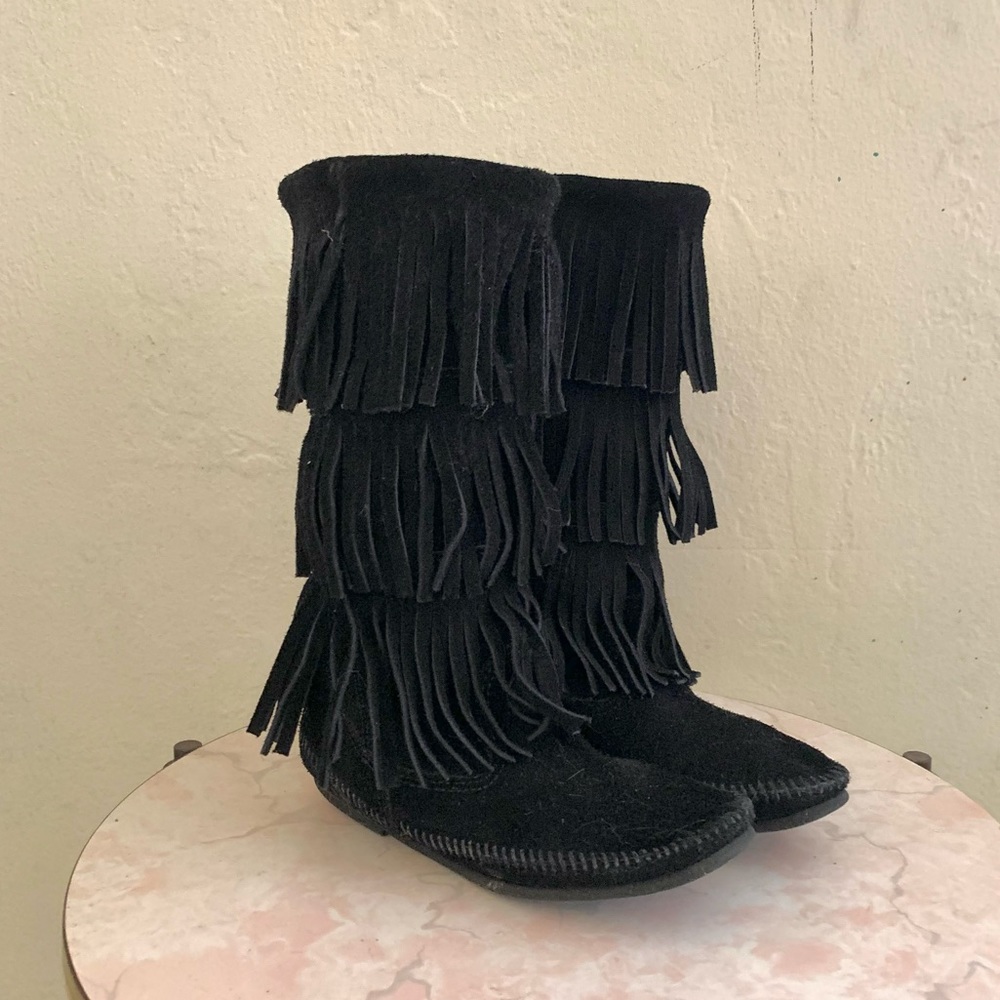 Black suede fringe boot size 6 boho festival boots